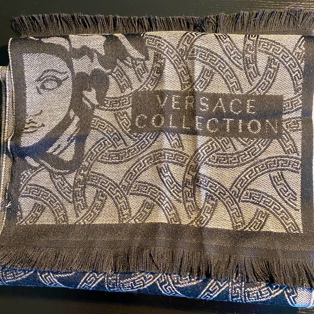 Versace Men’s Scarf